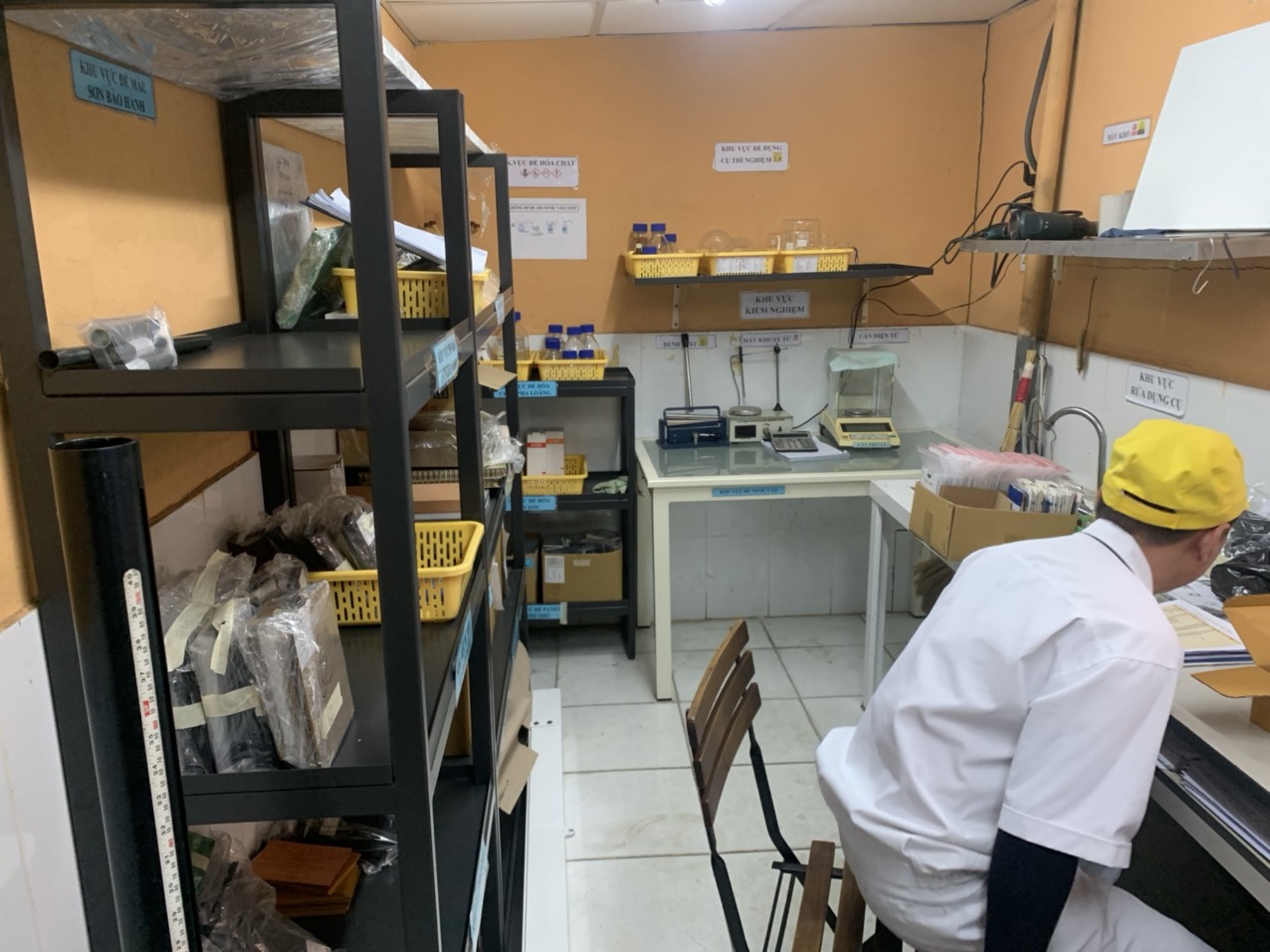 Powder coating workshop laboratory.jpg